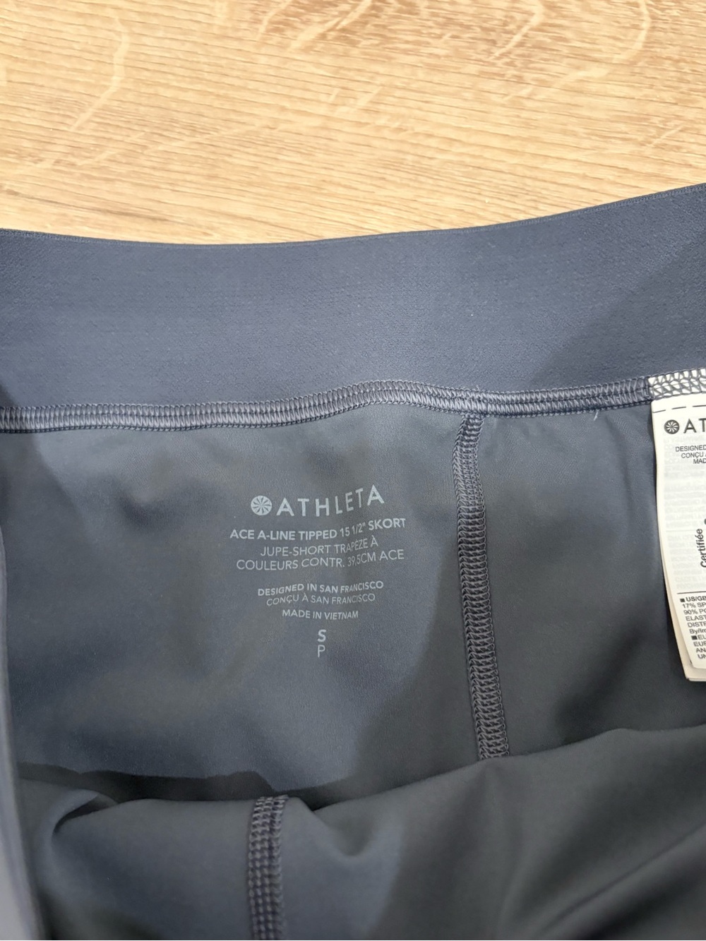 Athleta A-Line Tipped Skort Size Small - Picture 3 of 9
